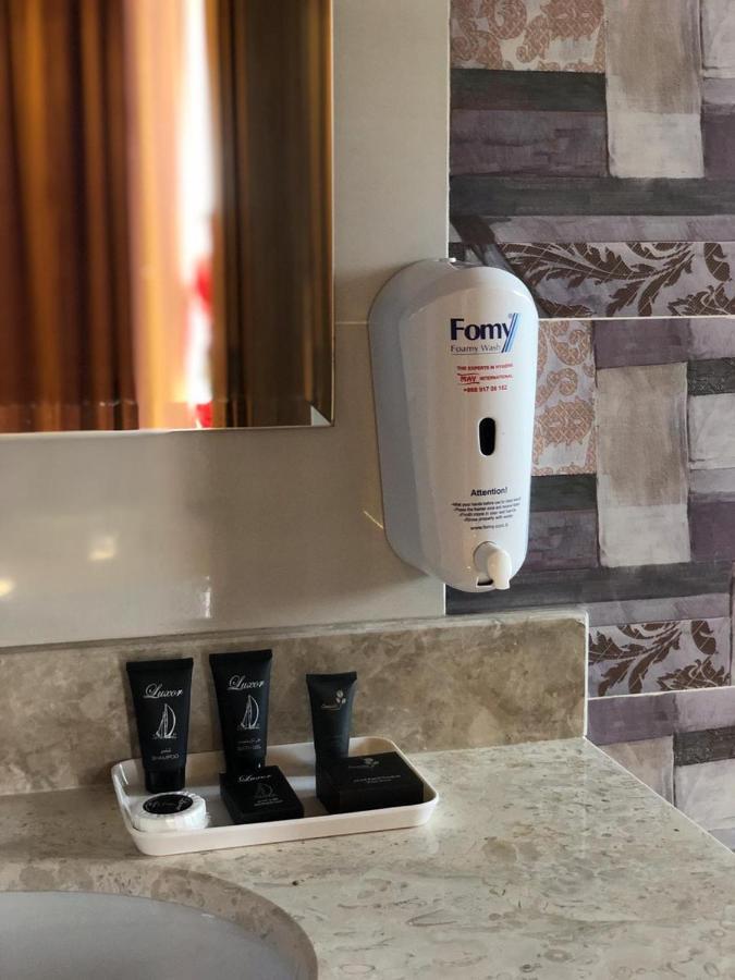 Diamond Star Hotel فندق النجمة الماسية Seeb Extérieur photo