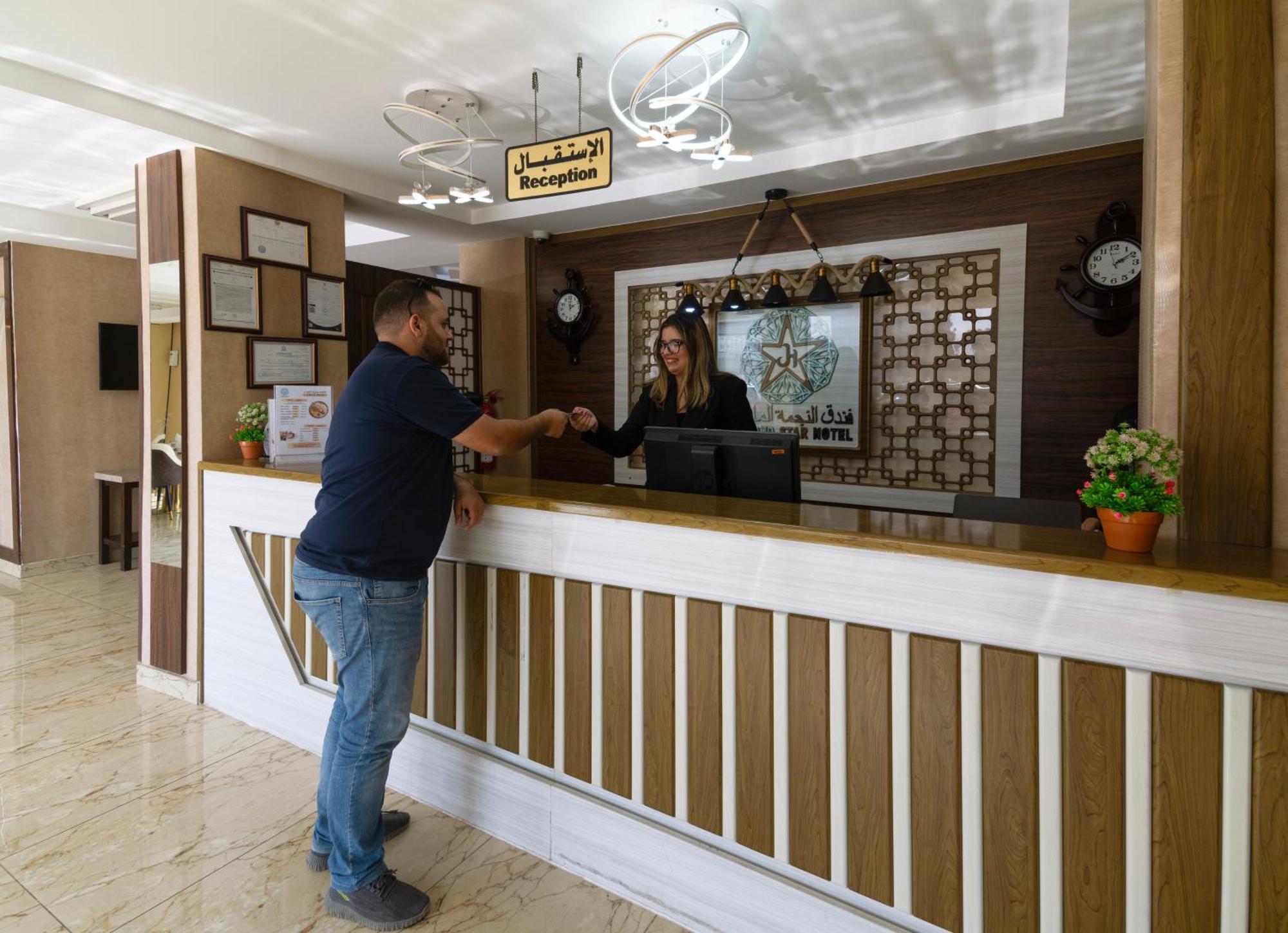 Diamond Star Hotel فندق النجمة الماسية Seeb Extérieur photo