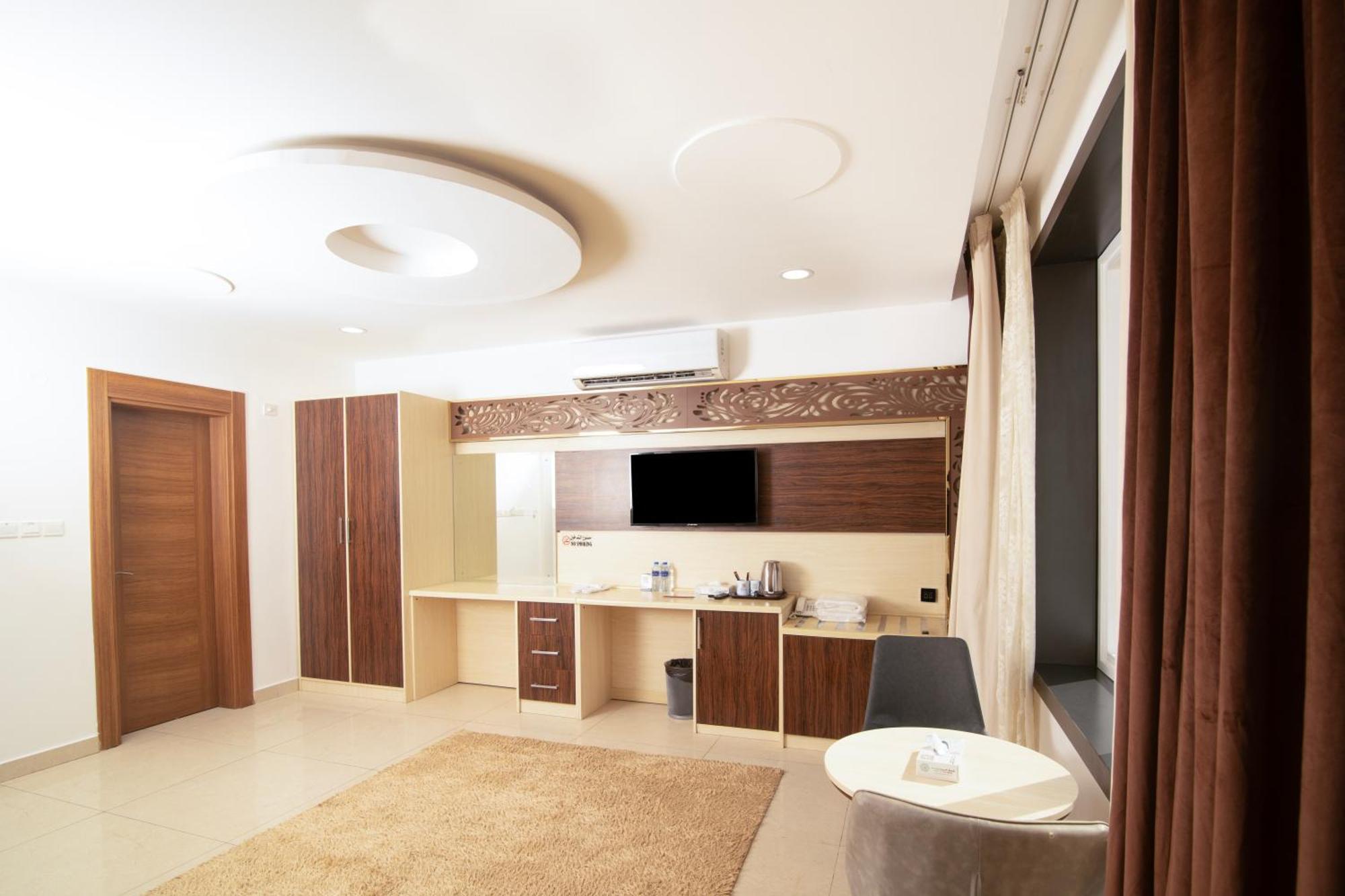 Diamond Star Hotel فندق النجمة الماسية Seeb Extérieur photo