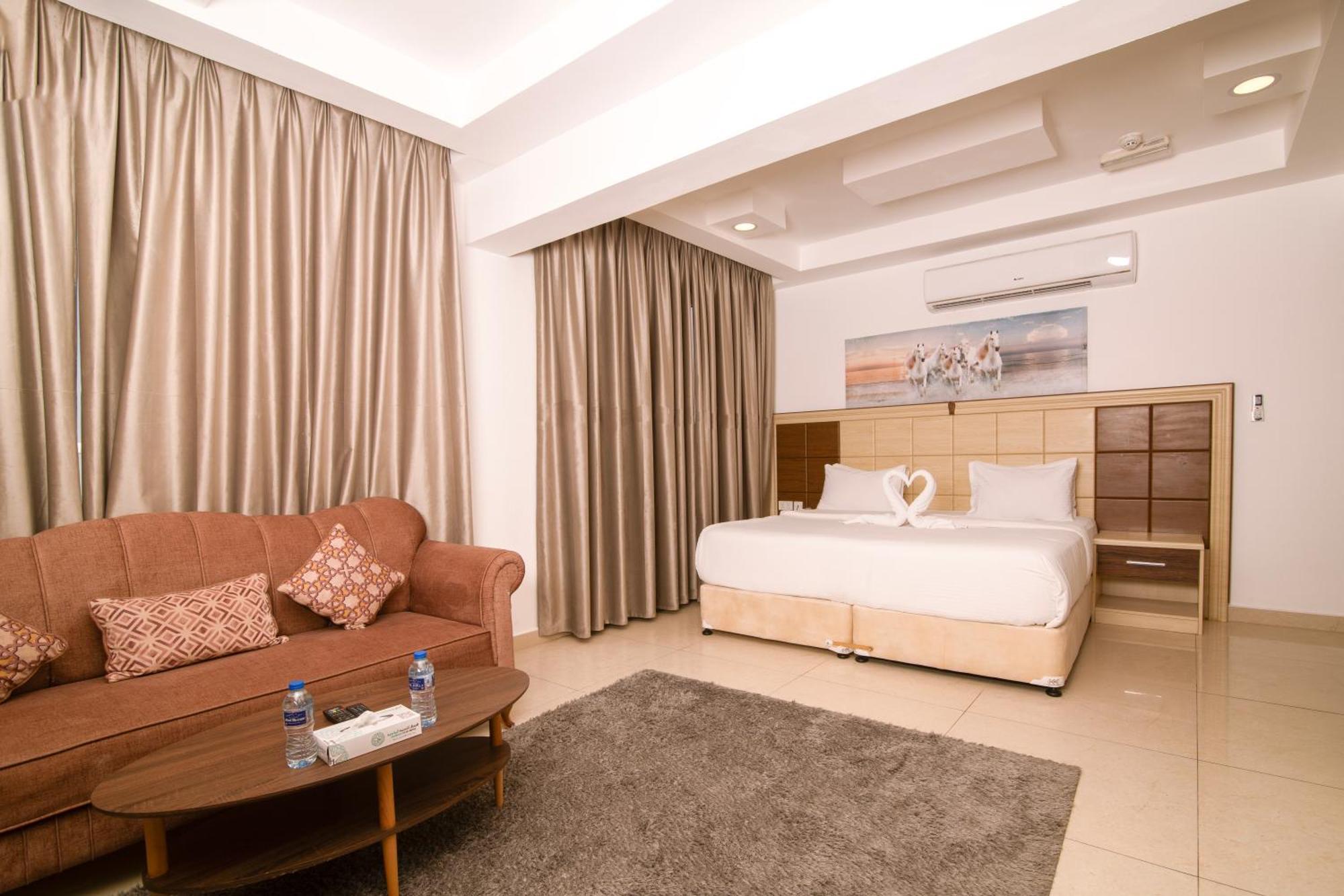 Diamond Star Hotel فندق النجمة الماسية Seeb Extérieur photo